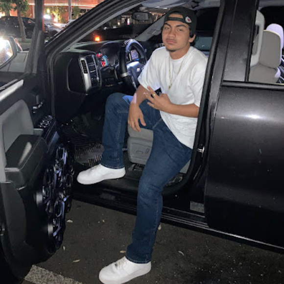 Meet your Posher, King - Picture 1 of 1